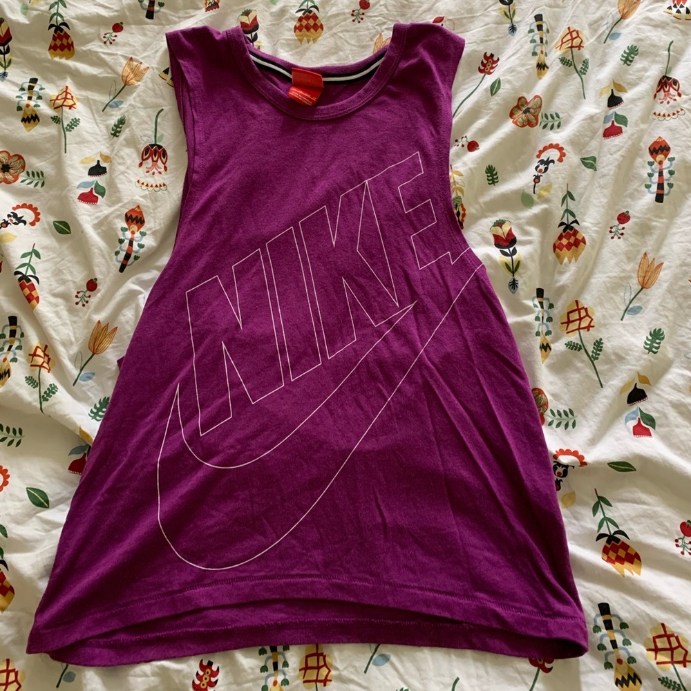 nike workout tank top